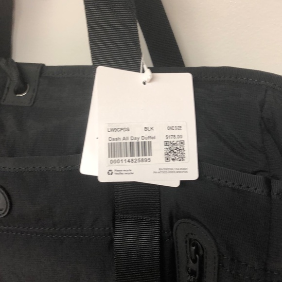 ❗️NWT❗️| Lululemon | Dash All Day Duffel. - Picture 9 of 9